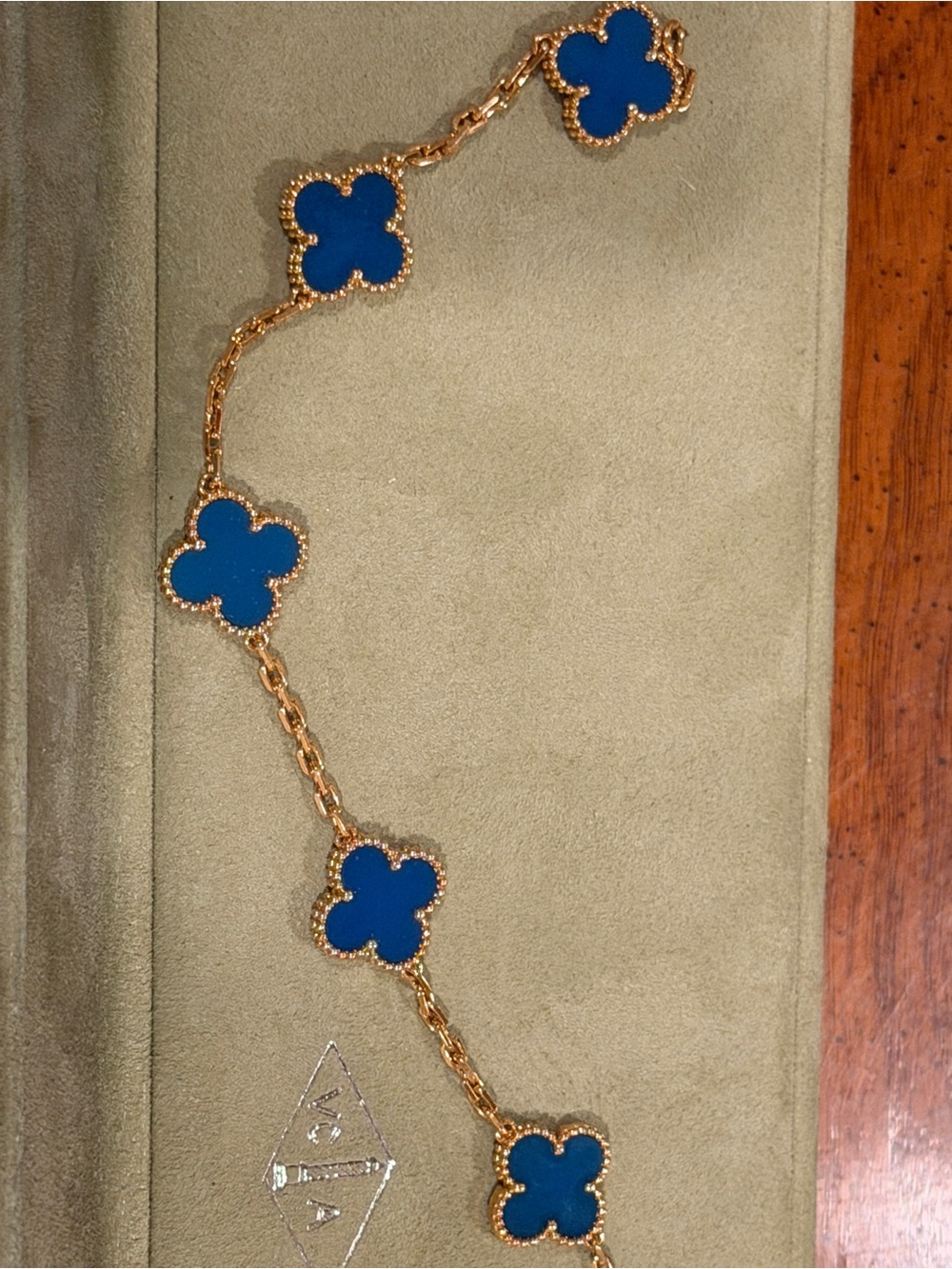 Van Cleef & Arpels Yellow Gold Blue Agate vintage 5 motifs bracelet